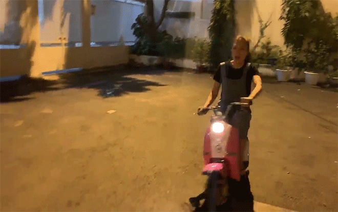 Lên đời 'siêu xe', Mỹ Tâm 'đi bão' bất chấp gây náo loạn cả khu phố Ảnh 2