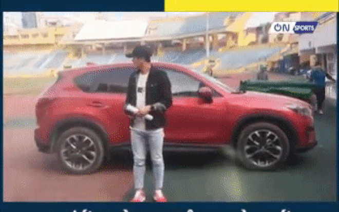 Bùi Tiến Dũng ngơ ngác xuống sân Hàng Đẫy trong ngày đầu ra mắt CLB của Quang Hải Ảnh 2