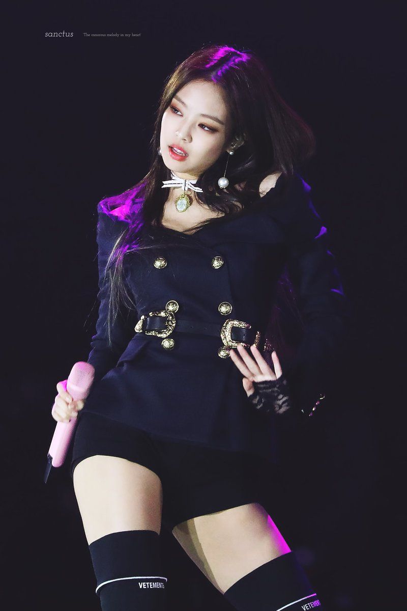 BXH thương hiệu cá nhân KPop tháng 2: Kang Daniel hay Jennie (BlackPink)  đều chưa thể làm lay chuyển 'ngôi vương'