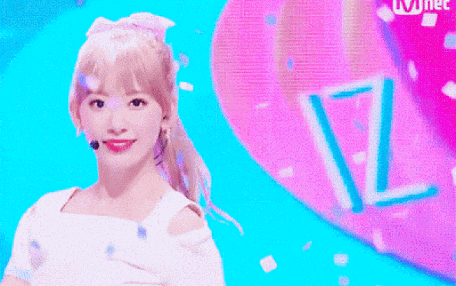Dân tình phát cuồng trước màn ending 'thần thánh' của nữ thần Nhật Bản Sakura (IZ*ONE) Ảnh 2