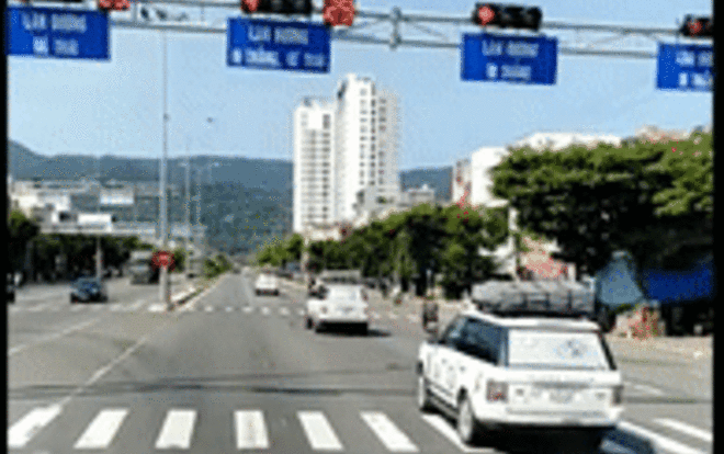 Vụ đoàn ô tô của Tập đoàn Trung Nguyên vượt đèn đỏ ở Đà Nẵng: Xác định 9 phương tiện vi phạm Ảnh 2