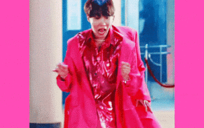 Cảnh quay hỏng vẫn được đưa vào MV 'Boy With Luv' bỗng trở thành spotlight được fan BTS share rần rần Ảnh 2