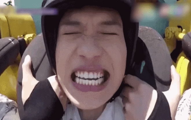 Boomerang 1001 biểu cảm 'tan nát' hình tượng của 'Tây Phi' Quang Trung Ảnh 2