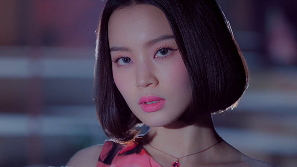 Lee Hi lần đầu trở lại sau 3 năm với ca khúc "No One".