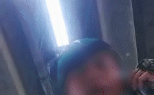 Clip: Nhận thấy điều bất thường, tài xế Grab kiên quyết từ chối giao hàng hộ rồi bị kẻ xấu tát liên tiếp Ảnh 2