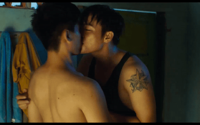 'Hoàng thượng' của Chi Pu chia sẻ về khoảnh khắc hôn trai đẹp cuồng nhiệt trong phim đam mỹ Ảnh 2