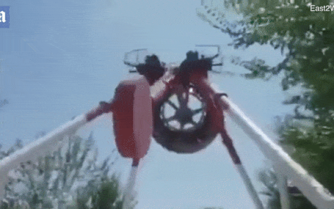 Kinh hoàng cảnh bánh xe quay 360 độ rơi xuống đất, thiếu nữ 19 tuổi tử vong Ảnh 2