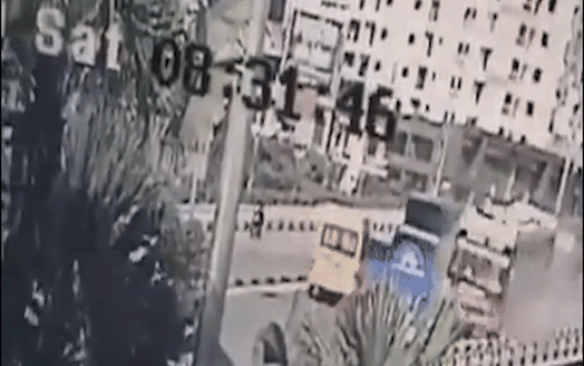 Khoảnh khắc kinh hoàng ô tô khách lao sang làn đường ngược chiều đâm hàng loạt xe trên quốc lộ ở Quảng Ninh Ảnh 2