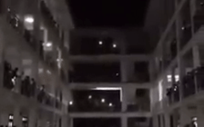 Khoảnh khắc đẹp nhất của sinh viên những ngày đi học quân sự khiến cộng đồng mạng không khỏi xao xuyến, nuối tiếc Ảnh 2