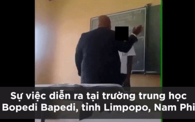 Thầy giáo Nam Phi tát liên tiếp vào mặt học sinh ngay trên bục giảng gây phẫn nộ Ảnh 2