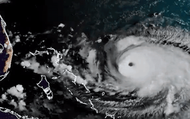 Bão 'quái vật' Dorian mạnh lên cấp 5 khi áp sát Mỹ Ảnh 2
