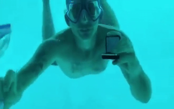 Cầu hôn bạn gái dưới nước, chàng trai thiệt mạng thương tâm Ảnh 2
