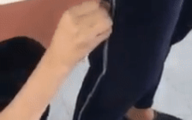 Sợ thầy phạt vì vi phạm đồng phục trong giờ thể dục, nam sinh cùng 'đồng bọn' xử lý đầy sáng tạo khiến CĐM bái phục Ảnh 2