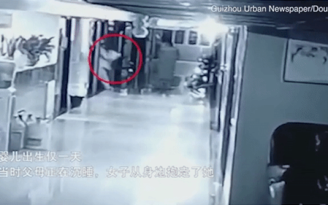 Kẻ buôn người giả làm y tá lẻn vào bệnh viện, bắt cóc bé gái sơ sinh Ảnh 2