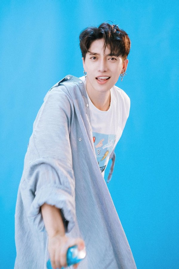 Em gái Châu Đăng Khoa mỉa mai Orange: Chỉ việc đi hát, quần áo không lo, MV chẳng phải bỏ tiền