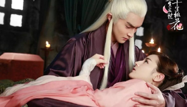 Cụ Bông và Bộ đồ màu tím thần thánh 