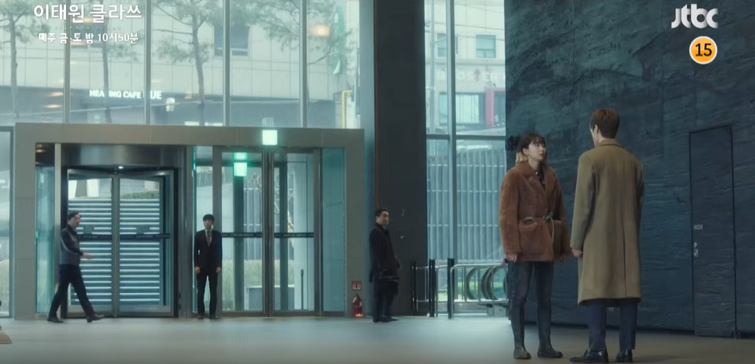 Jang Geun Soo phẫn nộ vì Son Yi Seo chỉ luôn mồm nhắc đến ông chủ Park Sae Ro Yi