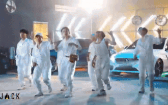 Mặc bị fan troll 'chỉ nên đứng hát', Jack tung 'Là 1 thằng con trai' phiên bản khoe trọn vũ đạo cực ngầu Ảnh 2