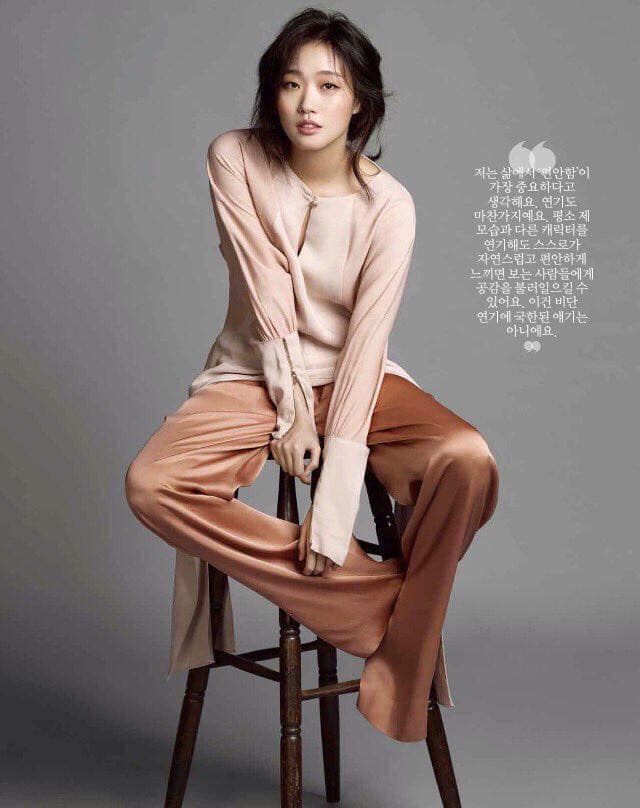 Kim Go Eun - Vẻ đẹp lạ và độc của màn ảnh Hàn