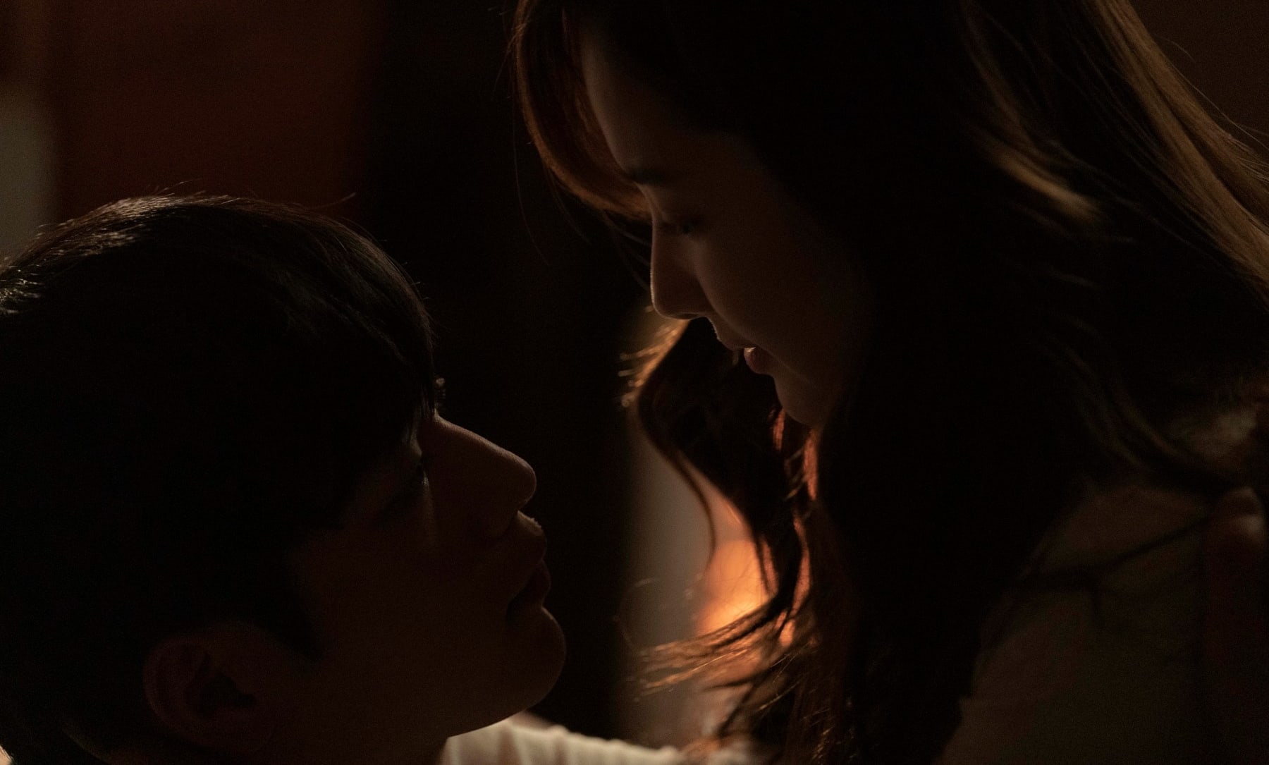 Thì đây là bộ phim có cảnh nóng nhẹ nhàng và lãng mạng hơn các tác phẩm trước đó