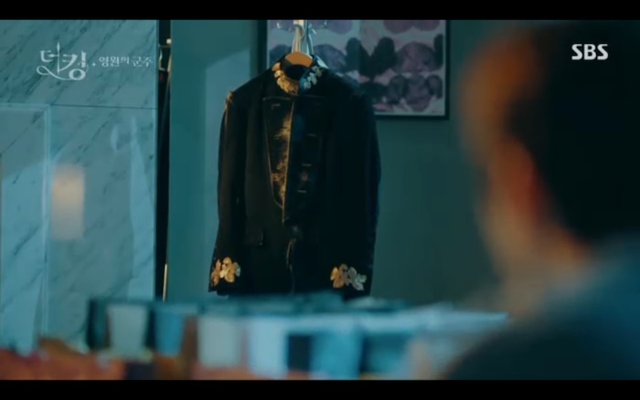 Hoàng đế dại gái nhất Hàn Quốc, bán sạch kim cương, tiêu xài hoang phí, giờ thì khô túi luôn rồi