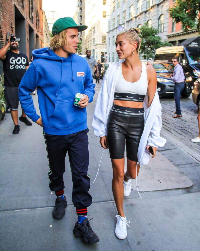 Hailey Baldwin: Chân dài triệu đô mờ nhạt trong làng mốt nhưng vẫn được săn đón 'kịch liệt' Ảnh 12