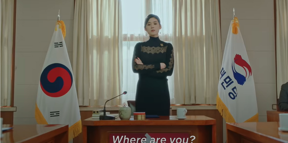 Khí chất ngút ngàn của Jung Eun Chae trong Quân vương bất diệt