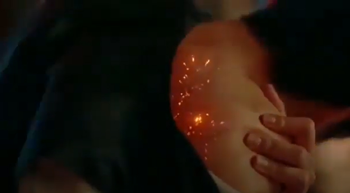 Hoàng đế đang chịu những con đau đớn