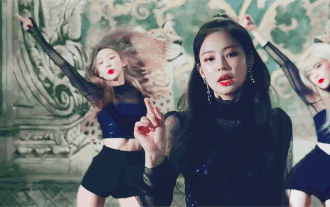 Sau thông tin BlackPink tái xuất, Jennie nhân đôi niềm vui khi nâng cấp thành tích solo Ảnh 2