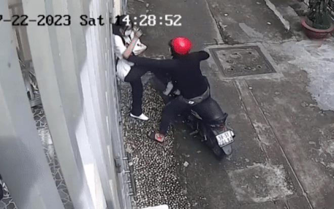 Bị cướp điện thoại, cô gái 'phản đòn' cực gắt và cái kết cho kẻ xấu Ảnh 2