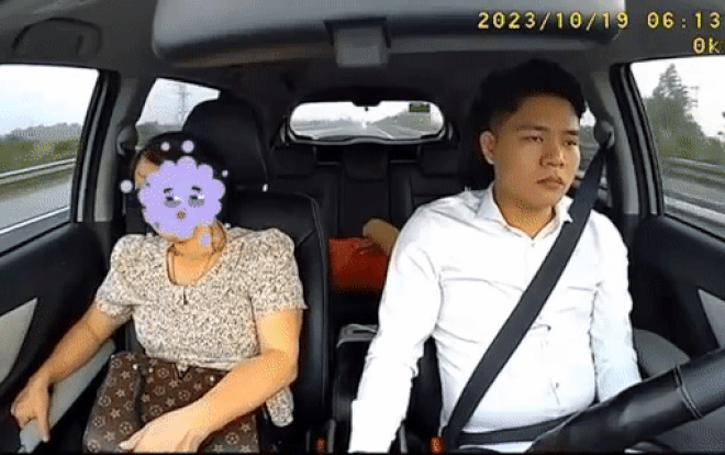 Khoảnh khắc tài xế ôtô rơi vào 'giấc ngủ trắng' khi đang lái và cái kết Ảnh 2