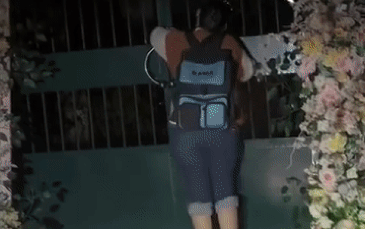 Tờ mờ sáng đến nhà trang điểm cô dâu nhưng cổng khóa kín, ekip gọi cửa trong sự bất lực Ảnh 2