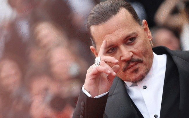 Johnny Depp nhận tràng pháo tay dài 7 phút và những giọt nước mắt đầu tiên tại LHP Cannes 2023 Ảnh 3