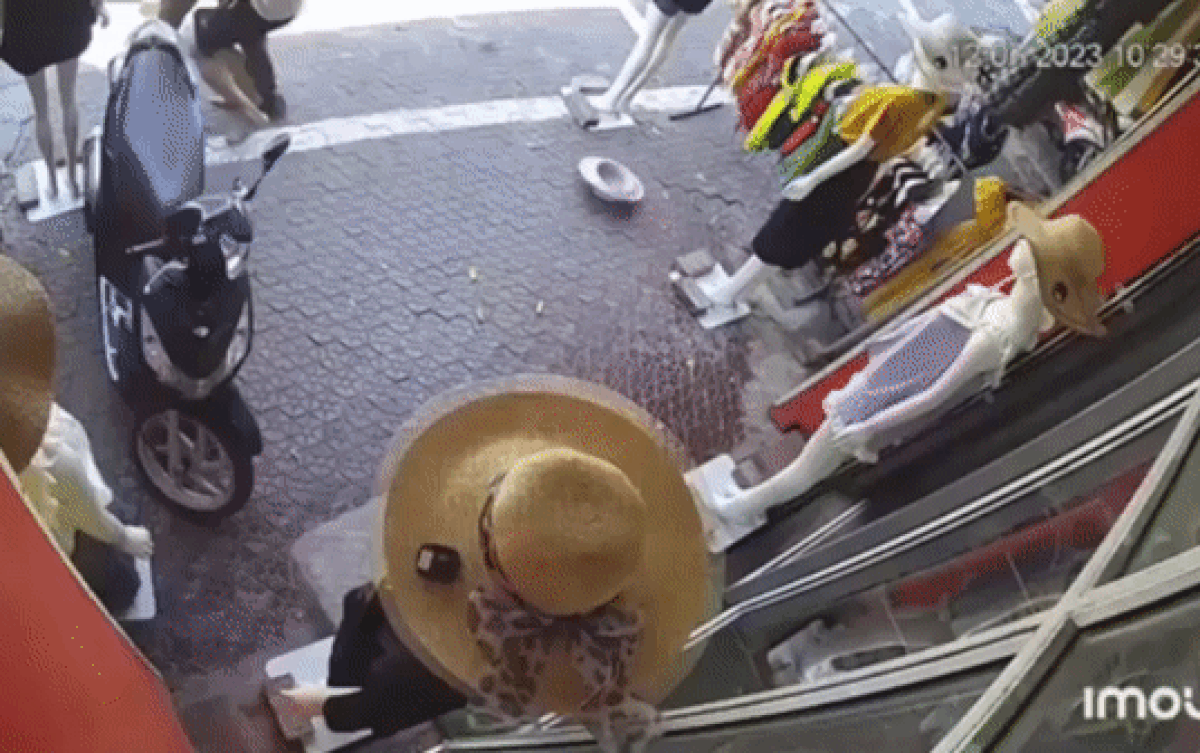 Cả gan trộm xe máy giữa ban ngày, gã đàn ông bị 'tẩn' cho một trận nhớ đời Ảnh 2