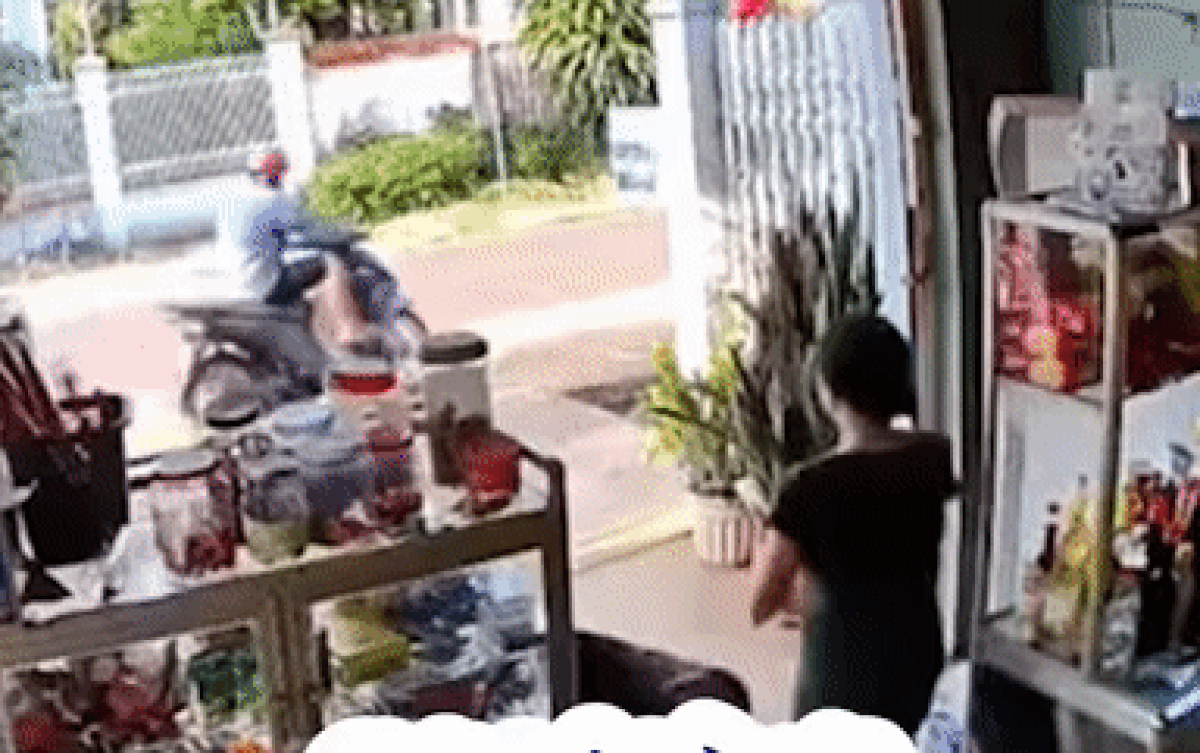 Trộm vác thùng bia trước mặt, chủ tiệm tạp hoá vẫn cười giòn tan vì lý do này Ảnh 2