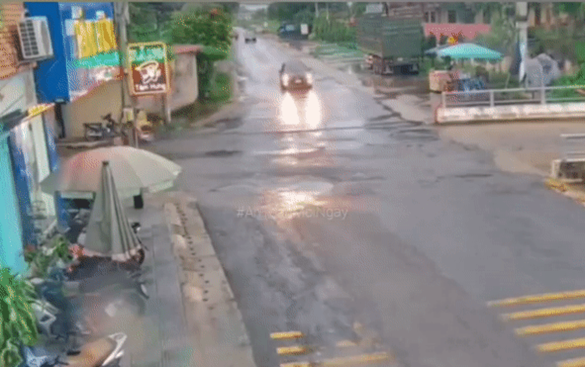 Đi đến đoạn đường giao nhau nhưng không giảm tốc, 2 tài xế trả giá đắt Ảnh 2