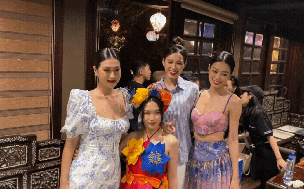 Hoà Minzy 'lọt thỏm' giữa khung hình đọ dáng cùng dàn nàng hậu đình đám Ảnh 2