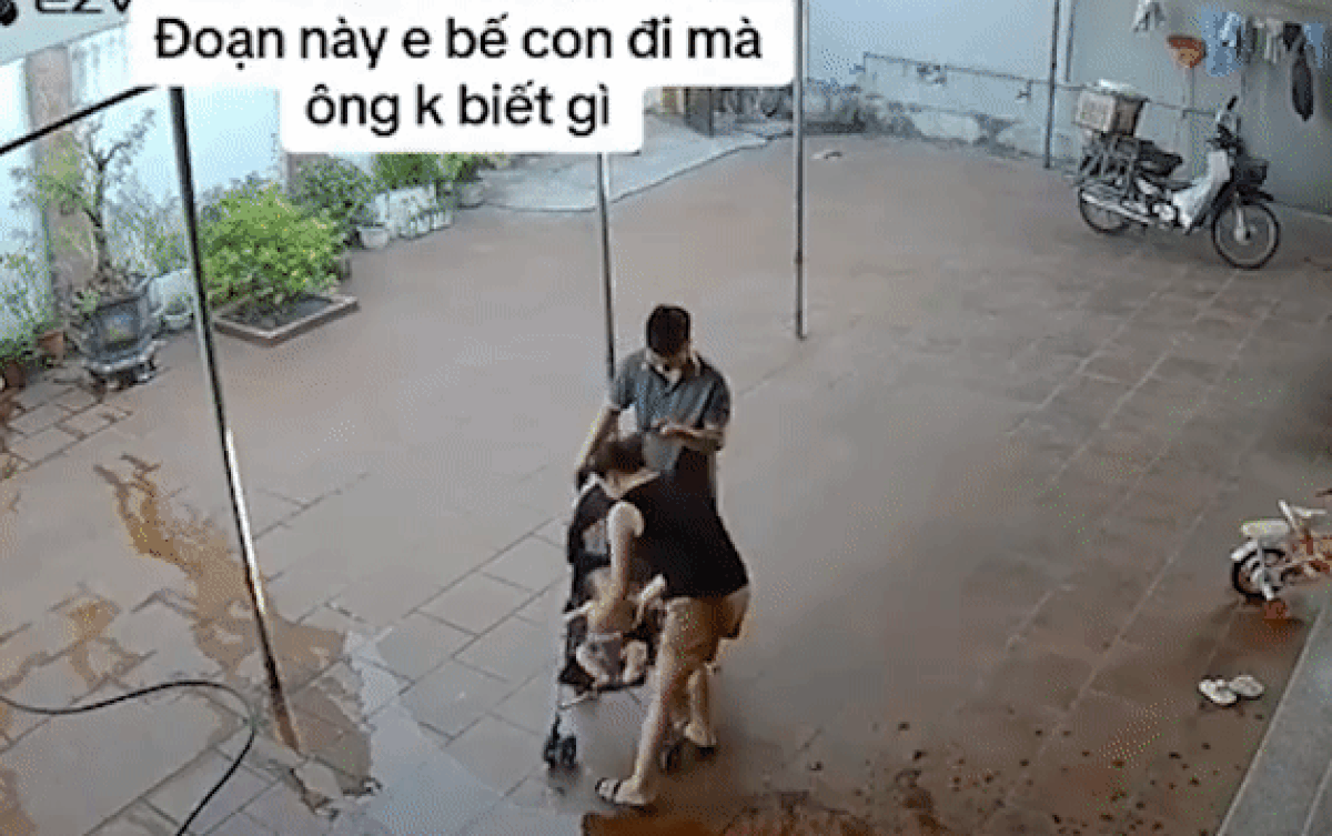 Ông bố đẩy con đi dạo nhưng mải mê bấm điện thoại và cái kết 'dở khóc dở cười' Ảnh 2