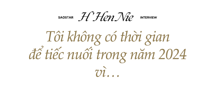 H'Hen Niê: '2024 là năm tôi có được hạnh phúc, sự sâu lắng và năng lượng tích cực' Ảnh 1