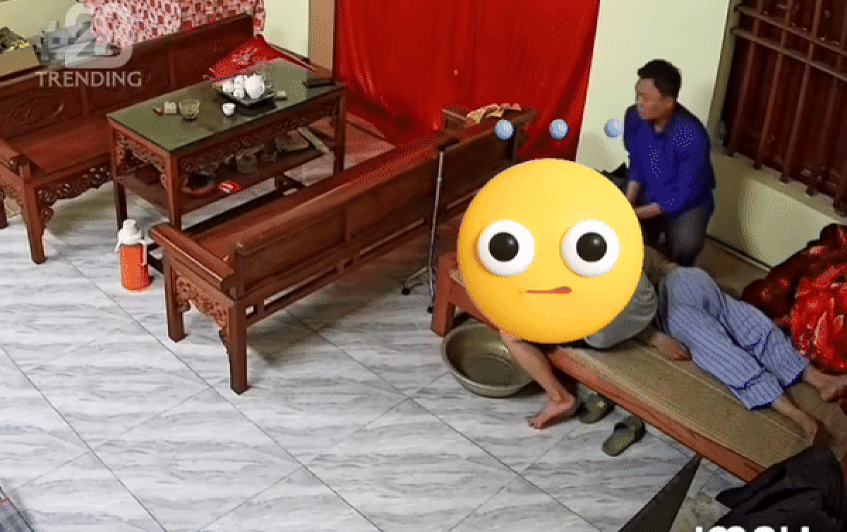 Nghẹn ngào khoảnh khắc chàng trai gọi tiếng 'ông ơi' trong vô vọng: Từ nay sẽ chẳng có lời hồi đáp Ảnh 2