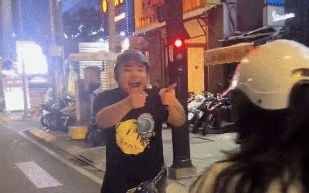 Bạn gái suốt ngày hỏi 'anh có yêu em không', chàng trai có màn trả lời cực hài hước Ảnh 2