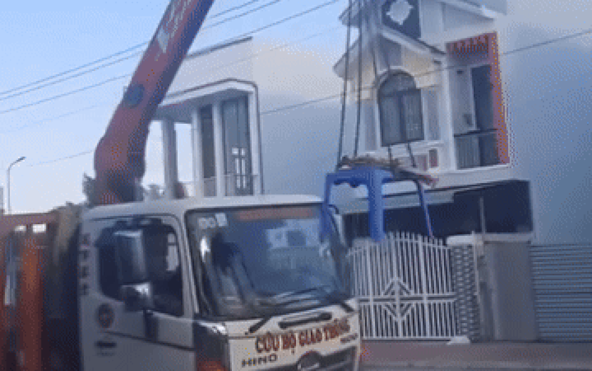 Đề phòng 'cô hồn sống' giật đồ cúng khi chưa thắp hương, gia chủ nảy ra sáng kiến độc đáo Ảnh 2