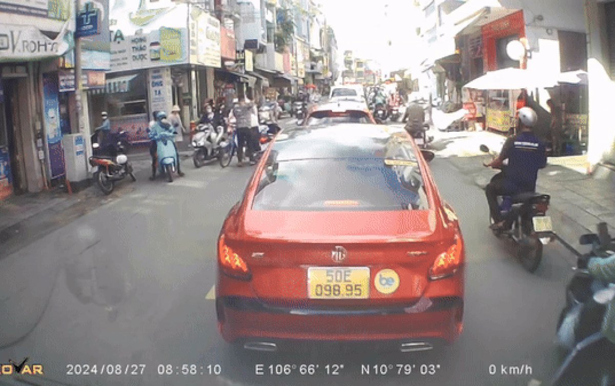 Nam thanh niên đi ngược chiều còn hành hung người khác gây phẫn nộ Ảnh 2