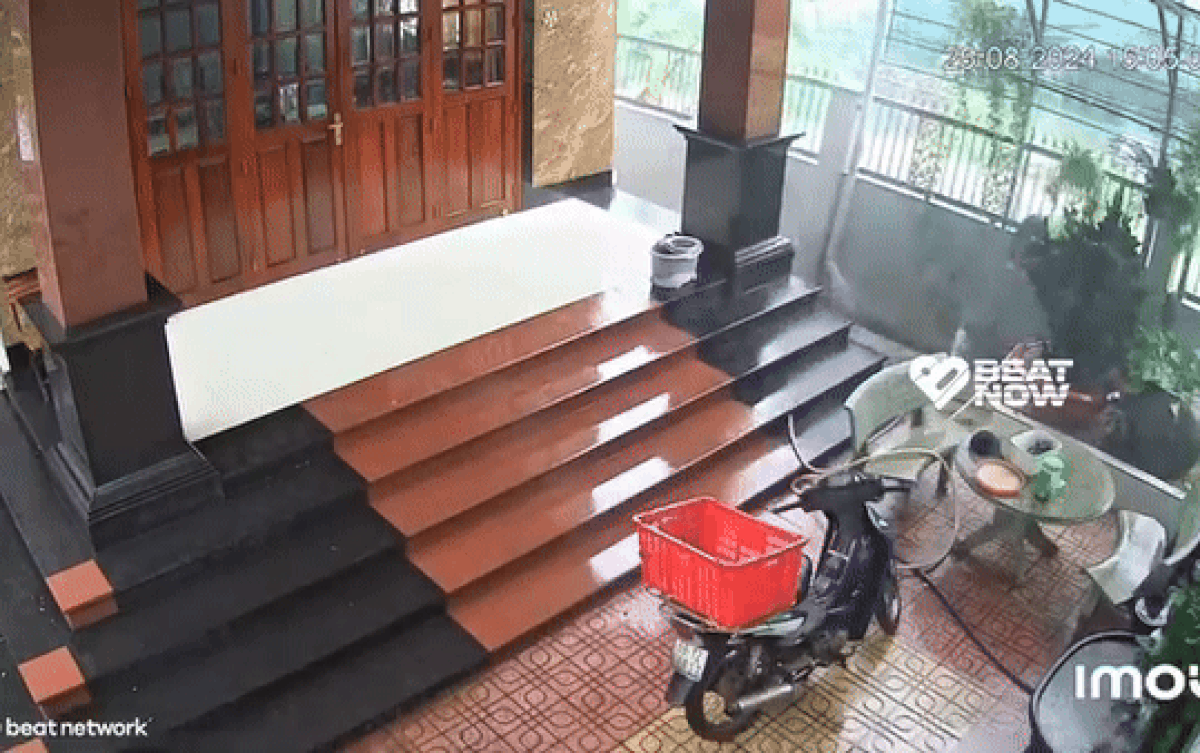 Camera ghi lại cảnh khó tin của một ngôi nhà, dân tình không ai đoán được kết quả Ảnh 2