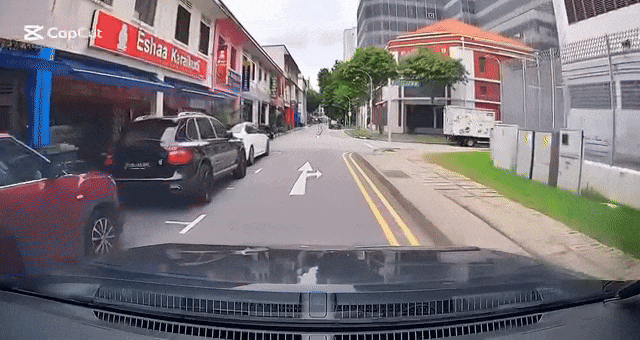 Người đàn ông cưỡi chiếc xe đạp 'có một không hai' trên phố, ai nhìn thấy cũng xôn xao Ảnh 2