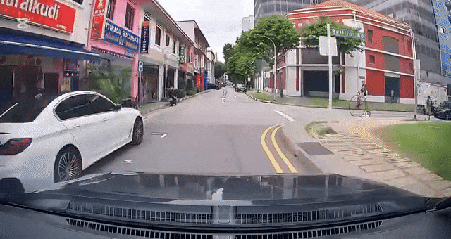 Người đàn ông cưỡi chiếc xe đạp 'có một không hai' trên phố, ai nhìn thấy cũng xôn xao Ảnh 3