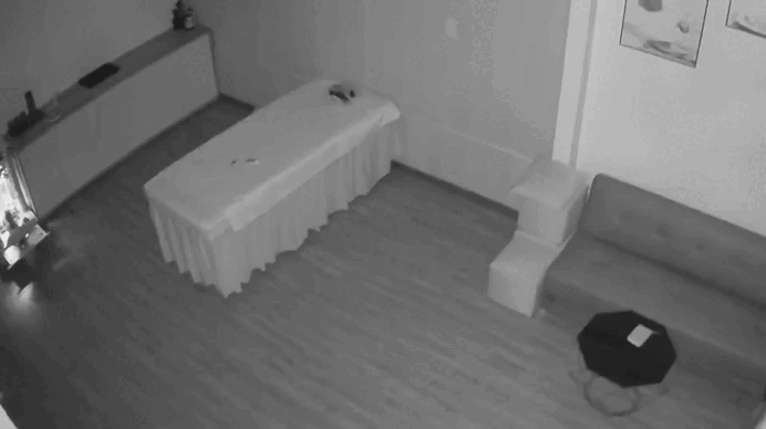 Mặc dù tâm động đất ở xã Măng Ri (Quảng Ngãi), nhưng người dân ở Gia Lai vẫn cảm nhận được rung chấn. Ảnh cắt từ clip. (Nguồn: VnExpress) 