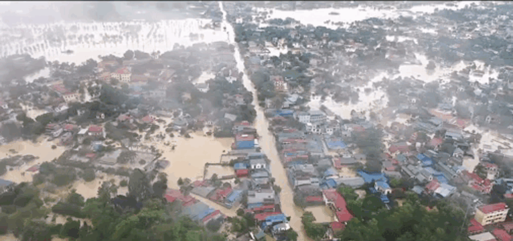 Thái Nguyên bị ngập lụt nghiêm trọng. Ảnh cắt từ clip. (Nguồn: ZNews)