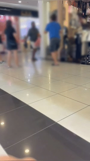 Nam diễn viên bị bắt vì đánh nhau trong trung tâm thương mại Ảnh 2