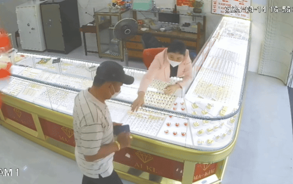 Vụ bắt nóng tên cướp tiệm vàng ở Bà Rịa - Vũng Tàu: Thông tin bất ngờ về bà chủ Ảnh 2